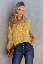 Load image into Gallery viewer, Yellow Split Neck Fall Printed Crinkled Blouse