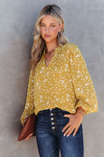 Load image into Gallery viewer, Yellow Split Neck Fall Printed Crinkled Blouse