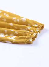 Load image into Gallery viewer, Yellow Split Neck Fall Printed Crinkled Blouse
