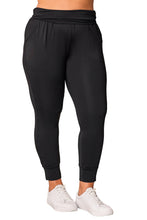 Load image into Gallery viewer, Black High Waist Pleated Pocket Leggings