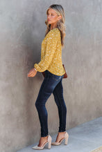 Load image into Gallery viewer, Yellow Split Neck Fall Printed Crinkled Blouse