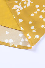 Load image into Gallery viewer, Yellow Split Neck Fall Printed Crinkled Blouse