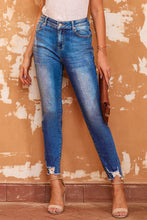 Load image into Gallery viewer, Blue Raw Hem Ankle-length Skinny Jeans