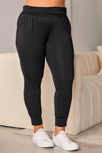 Load image into Gallery viewer, Black High Waist Pleated Pocket Leggings
