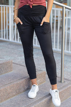 Load image into Gallery viewer, Black High Waist Pleated Pocket Leggings