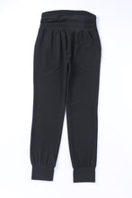 Load image into Gallery viewer, Black High Waist Pleated Pocket Leggings