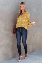 Load image into Gallery viewer, Yellow Split Neck Fall Printed Crinkled Blouse
