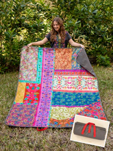 Load image into Gallery viewer, XL Water Resistant Picnic Blanket
