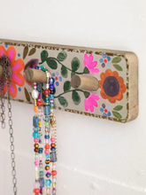 Load image into Gallery viewer, Floral Wall Hook
